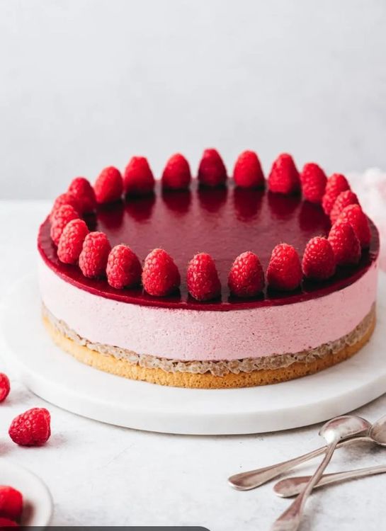 Entremet mousse framboise, création pâtissière artisanale